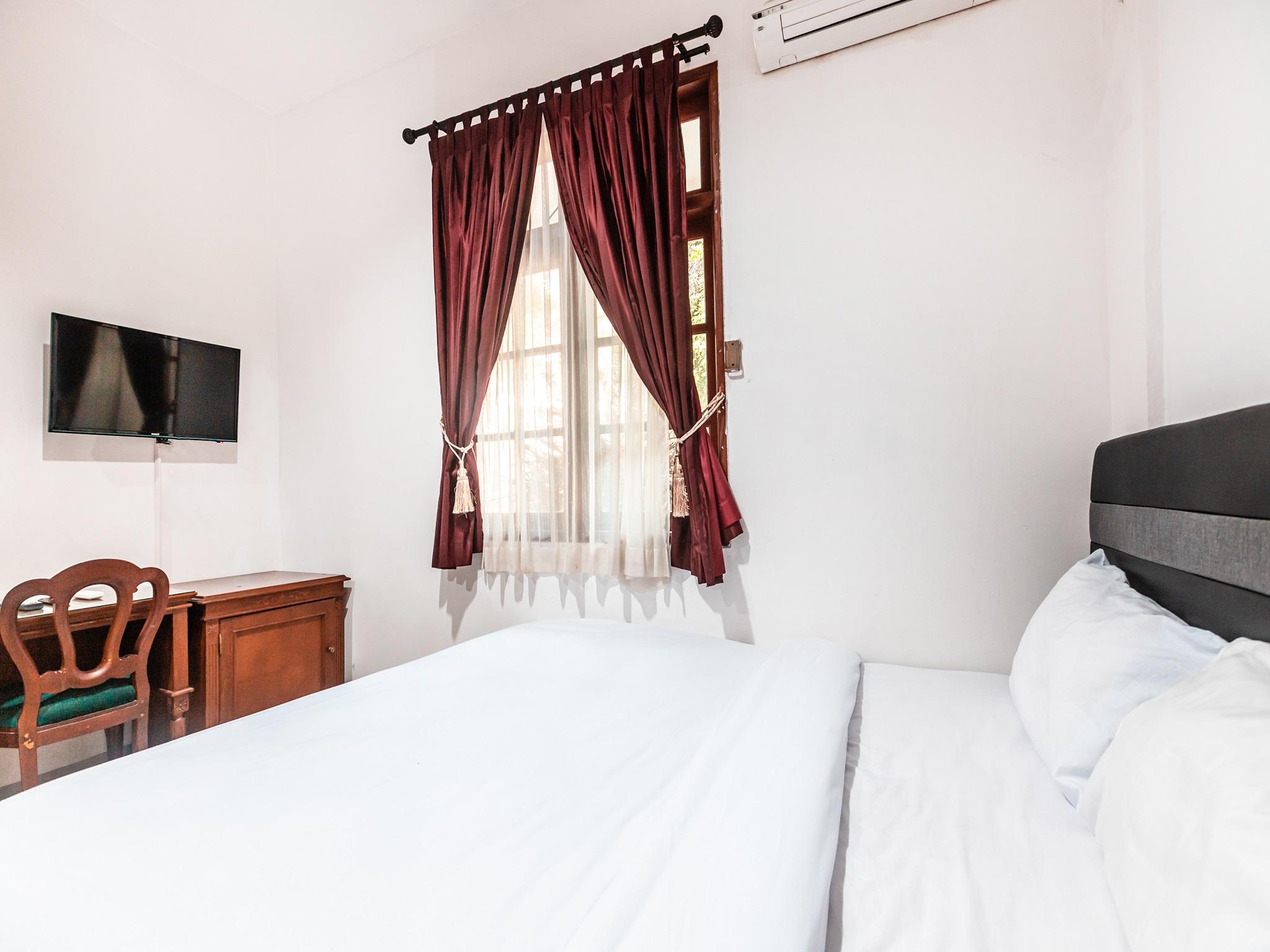 Oyo 1990 Kost Kuningan Executive Boading House Setiabudi Jakarta Exterior foto