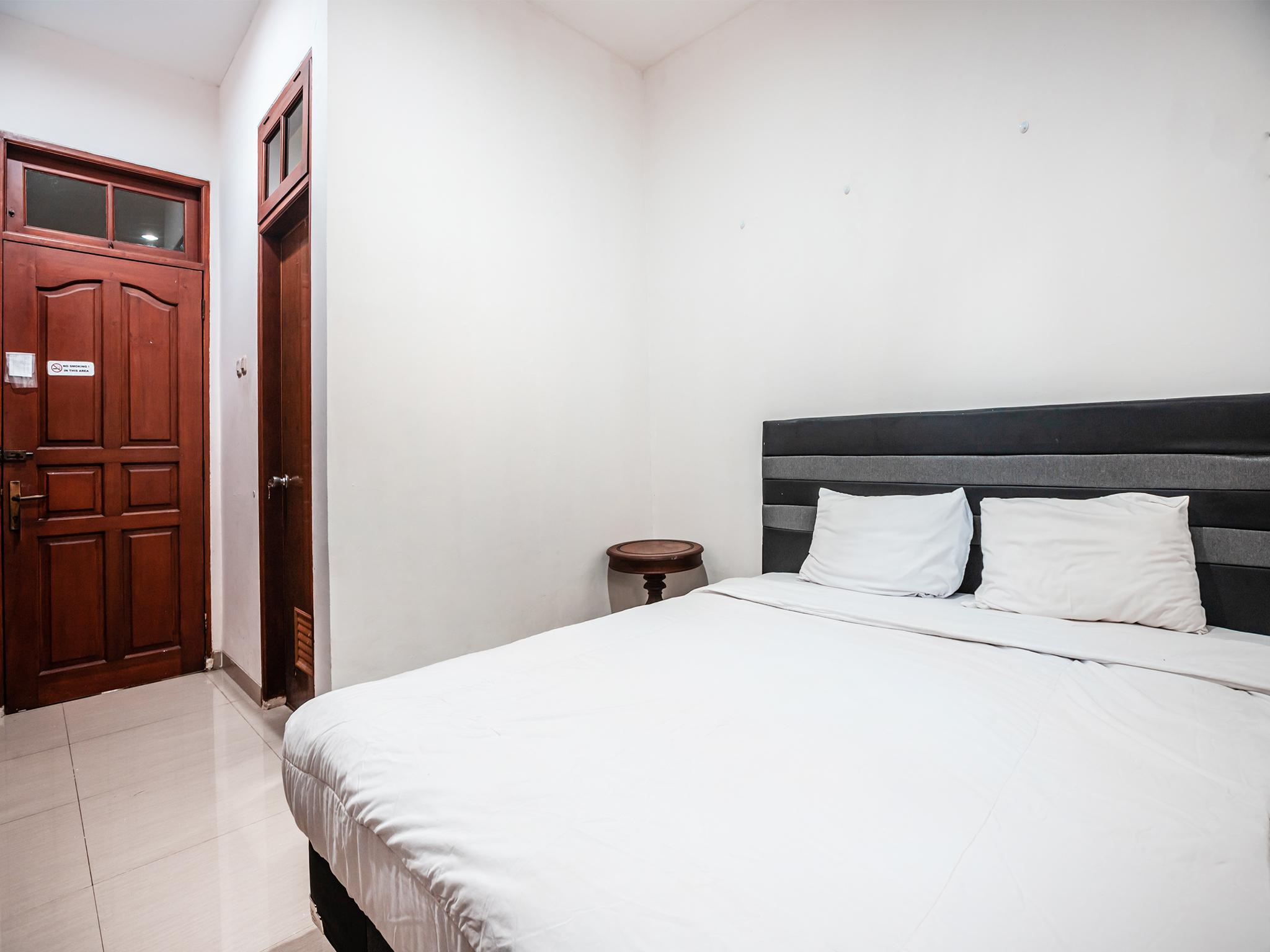 Oyo 1990 Kost Kuningan Executive Boading House Setiabudi Jakarta Exterior foto